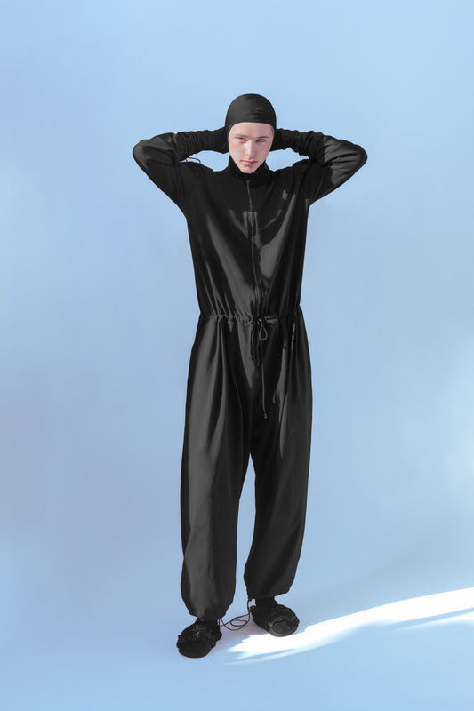 Thusis one piece